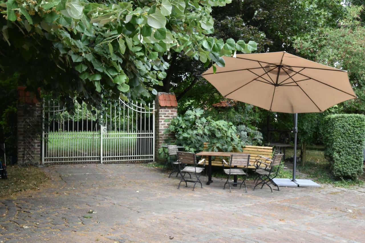 B&B Het Loonderhof Borgloon Exterior foto
